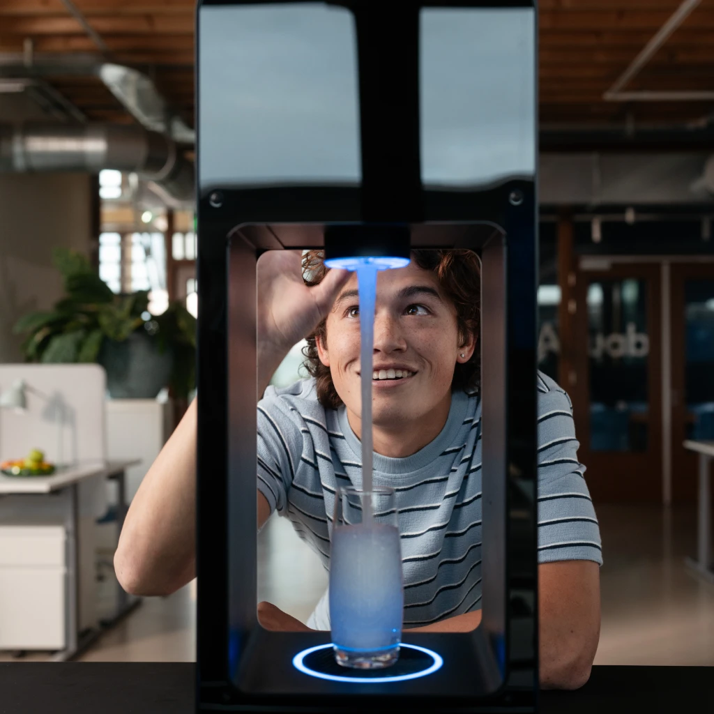 Aquablue-_37_by Isabell Janssen - Outsider.i_.JPG.jpg